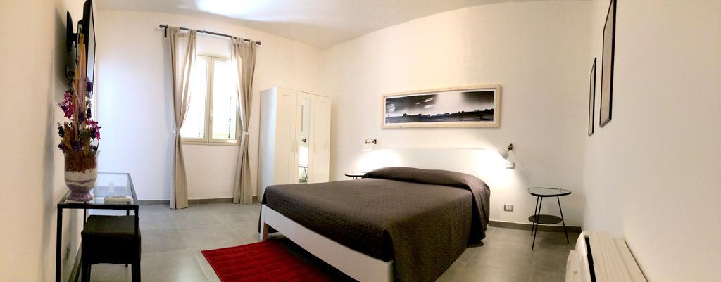 Le Signorine Bed and Breakfast Cava dʼAliga Værelse billede